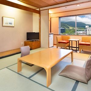 【Smoking】Japanese Room 10 Tatami without Bath